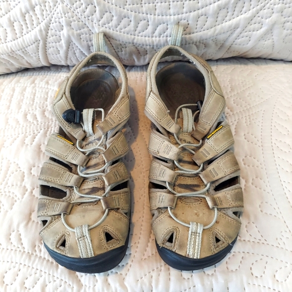 Keen Shoes - Keen CNX waterproof Beige sandals Size 8.5
